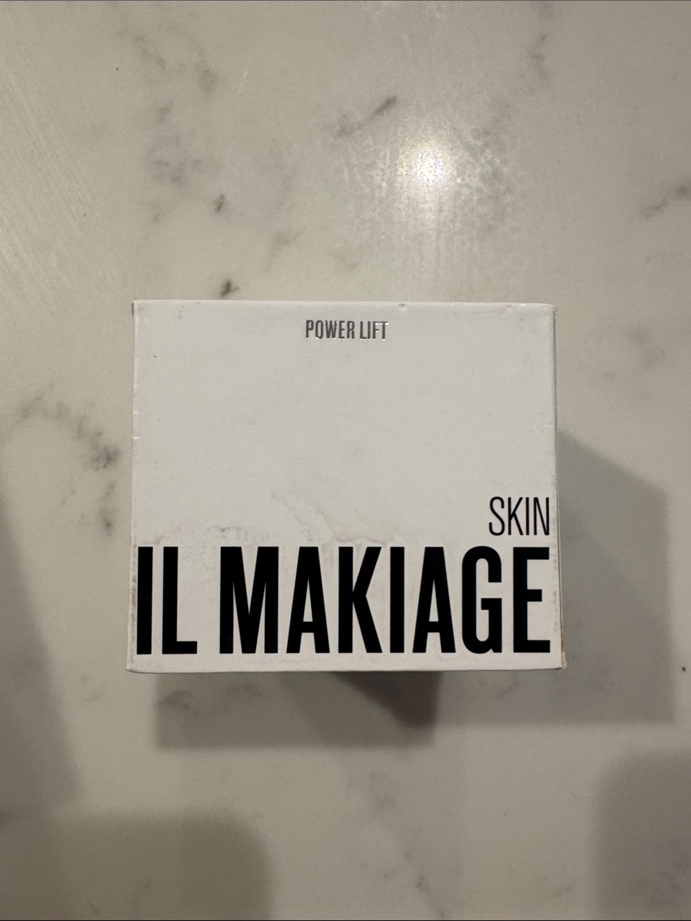 IL MAKIAGE Skin Power Lift Moisturizer - White and Black